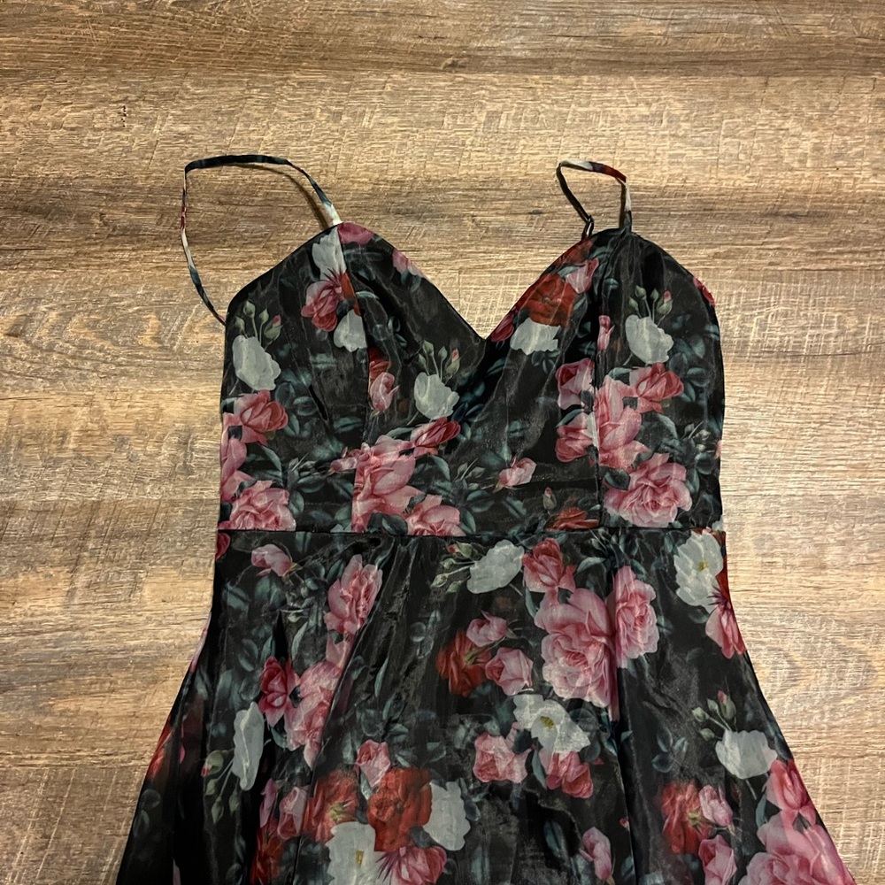 Lulu's Floral Dress in Pink and Black - Picture 3 of 6